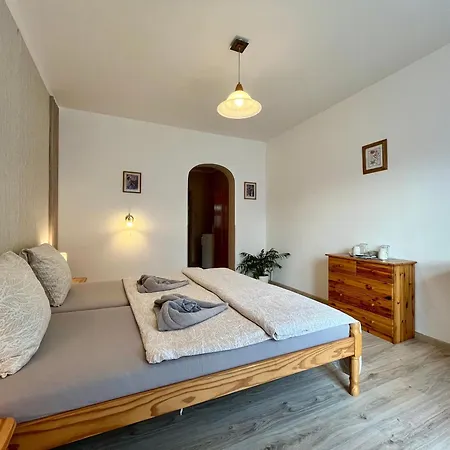 žírovice 3*